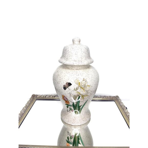 Beautiful Vintage Ginger Jar with Floral Scene depicting Poppy flower, Iris - Picture 1 of 10